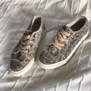 Sherpa lined Blowfish of Malibu, leopard print slip on sneakers